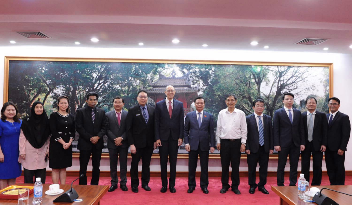 Việt Nam & Liên Đoàn Kế Toán Đông Nam Á Hỗ Trợ, Hợp Tác